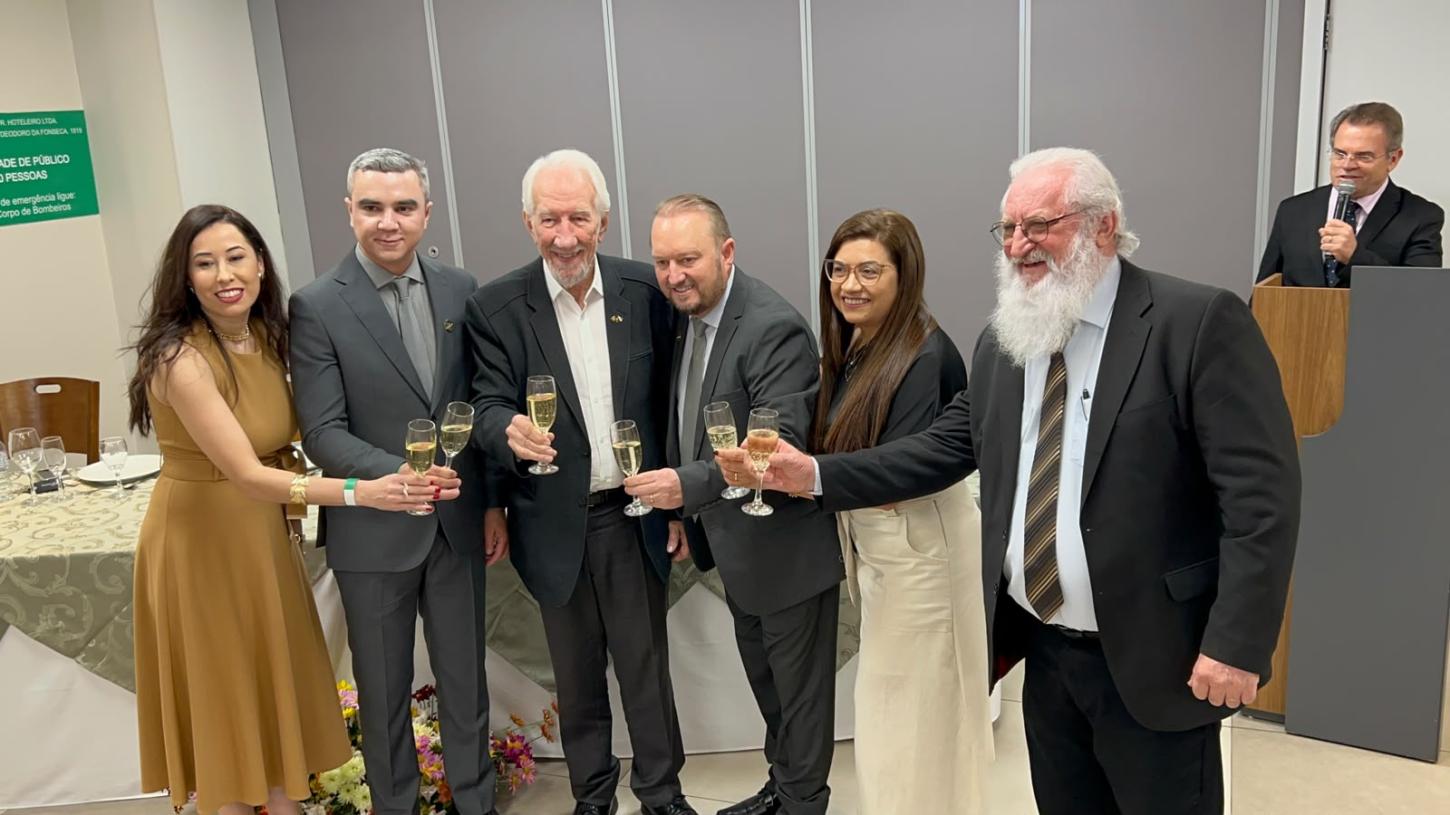 Jantar com a presença do vice-governador apresenta aos associados da Adjori a nova diretoria da entidade