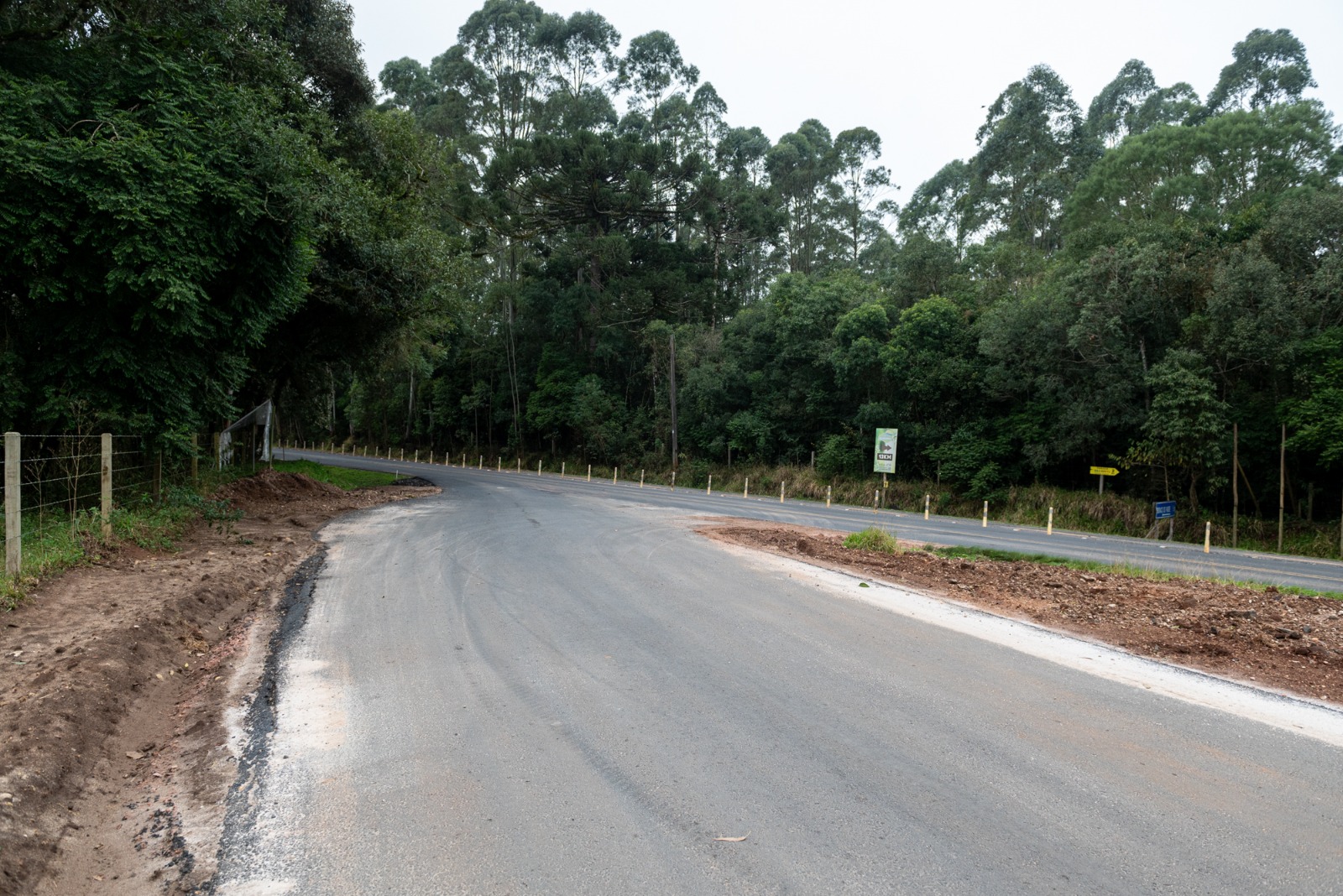 Obras da Estrada do Buraco do Padre avançam e primeiro trecho já foi asfaltado