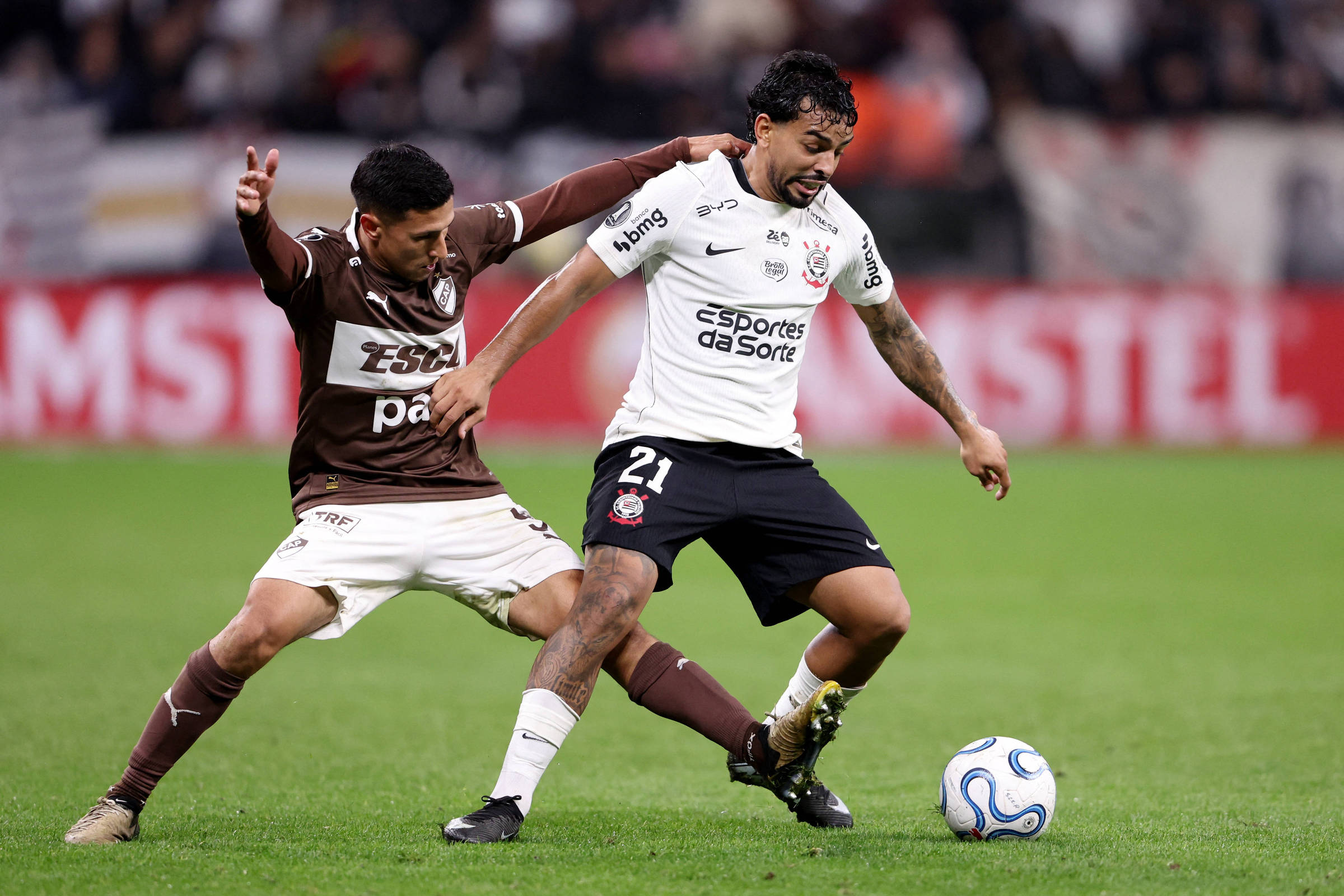Brasileiros e argentinos iniciam batalha para liderar lista de campeões da Libertadores
