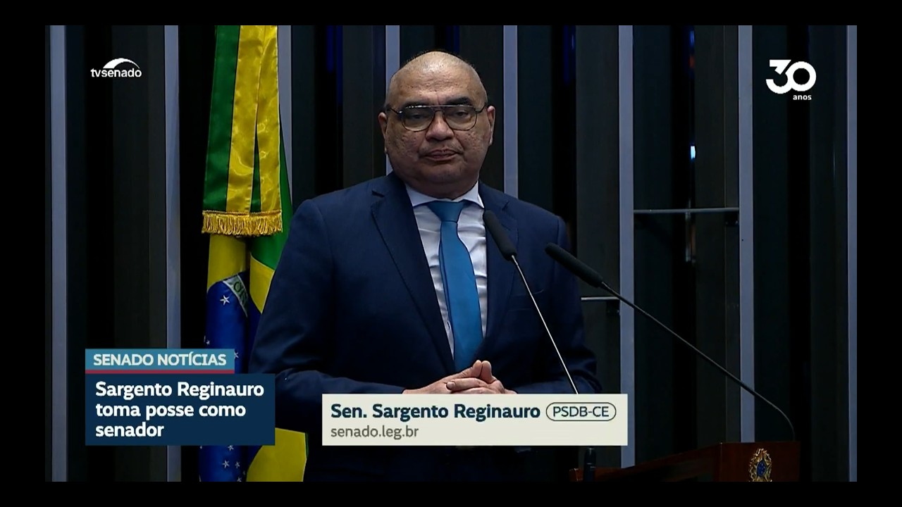 Vídeo: Sargento Reginauro, suplente de Girão, toma posse no Senado