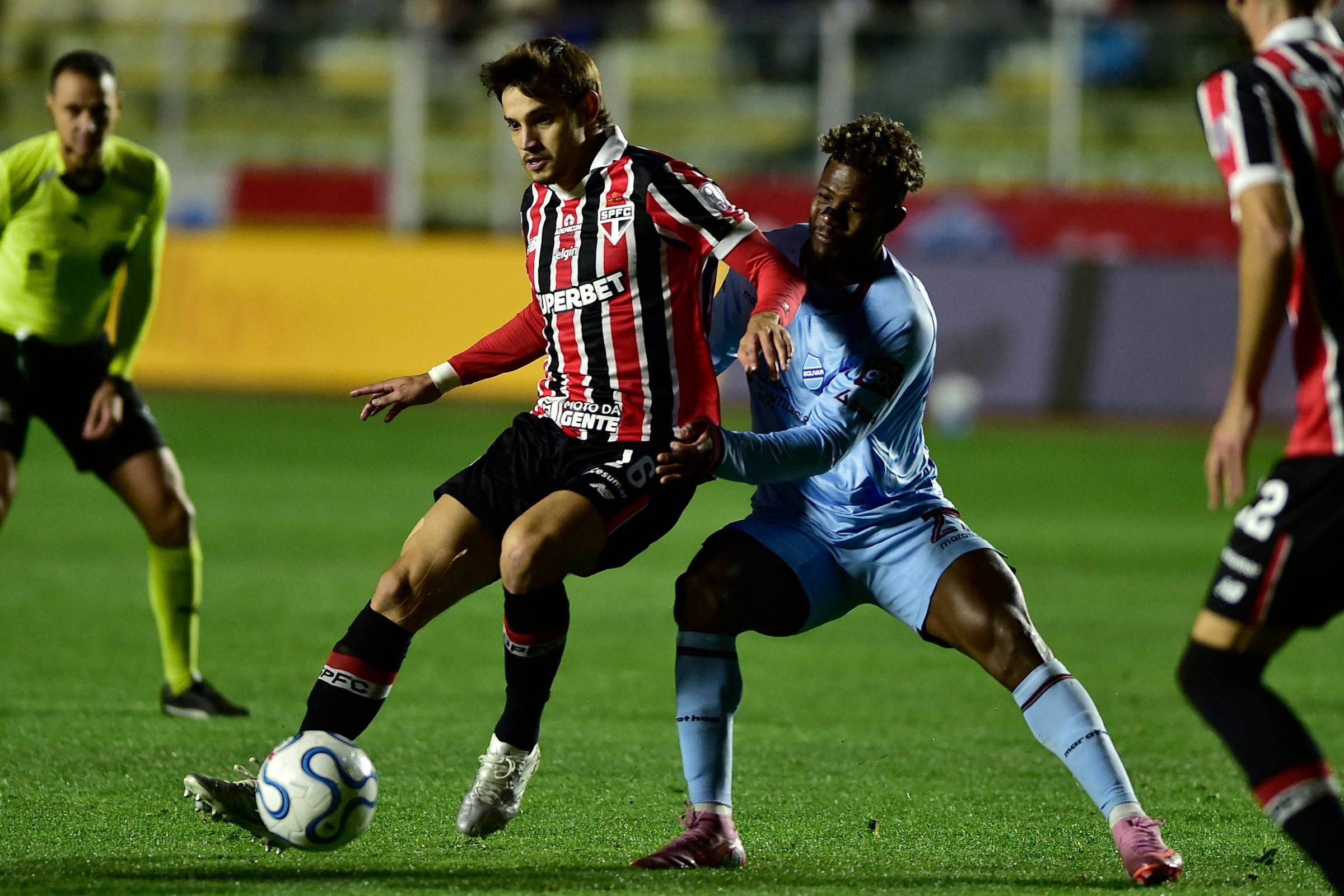 São Paulo inicia mata-mata contra Bolívar com empate na altitude de La Paz