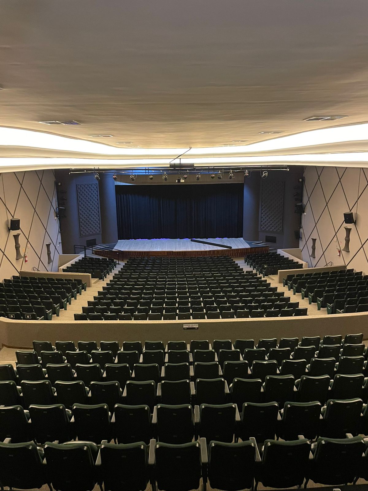Grande Auditório do Ópera reabre com programação especial