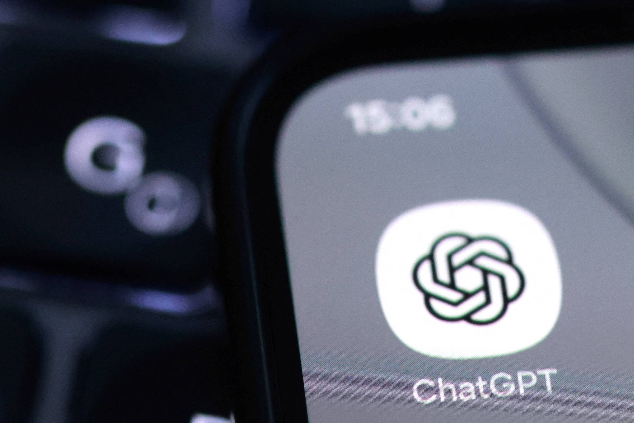 ChatGPT apresenta instabilidade na tarde desta segunda (31)
