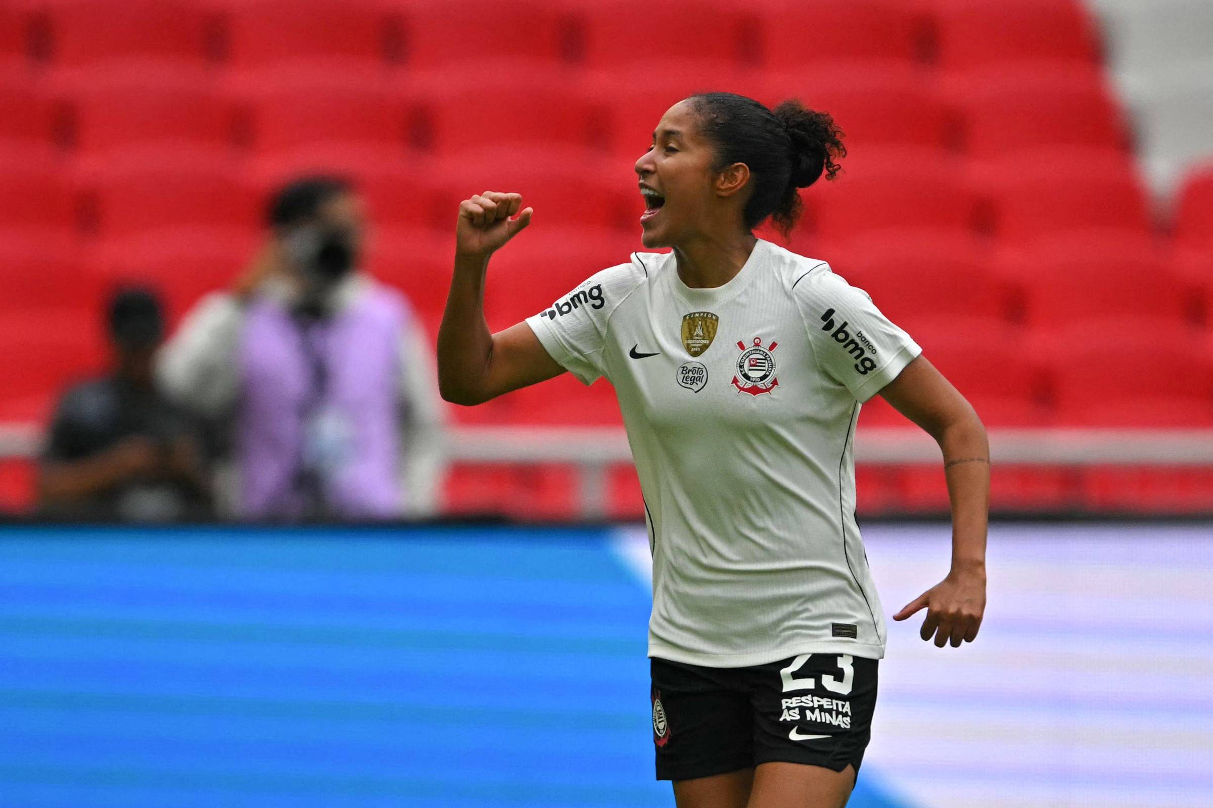 Corinthians derrota Santa Fe de virada e vai de novo à final da Libertadores feminina