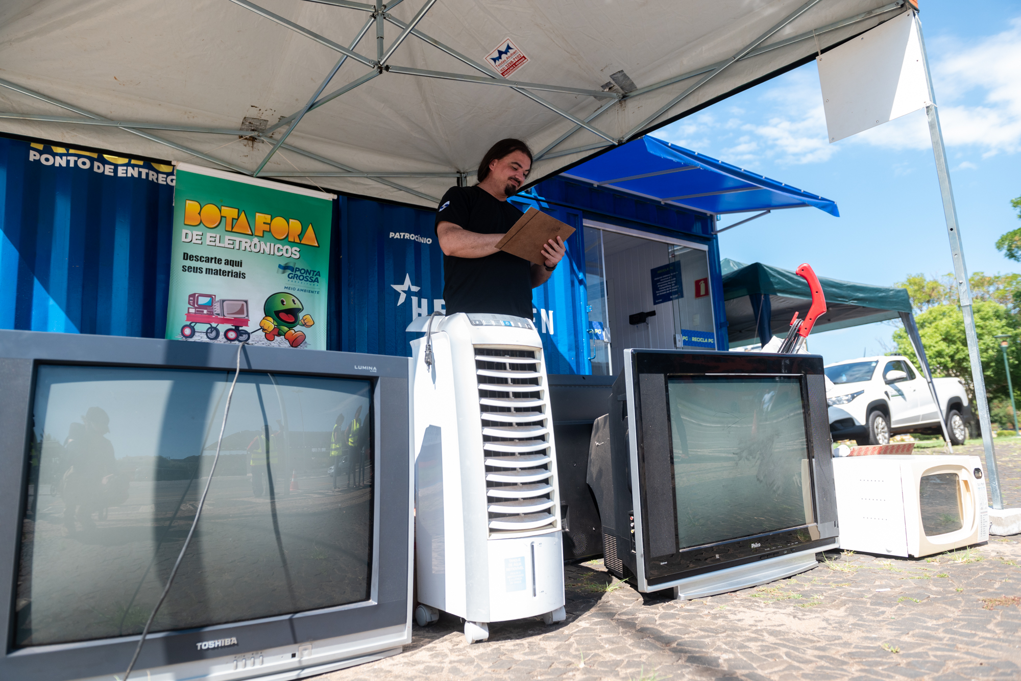 Bota Fora de Eletrônicos recolhe 3,6 toneladas de materiais em Ponta Grossa