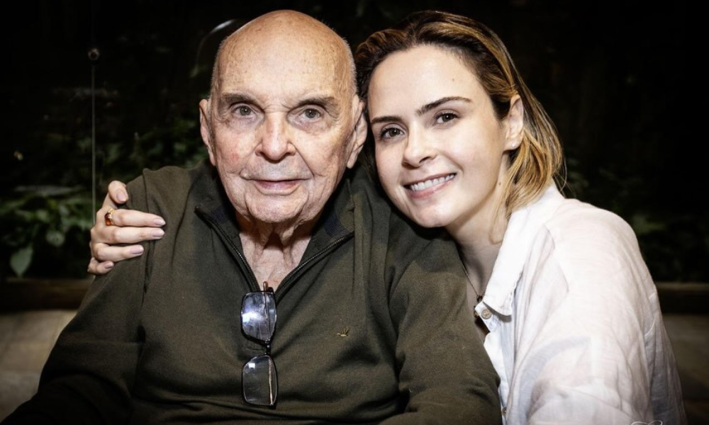 Pai da participante do BBB Ana Paula Renault é internado em BH