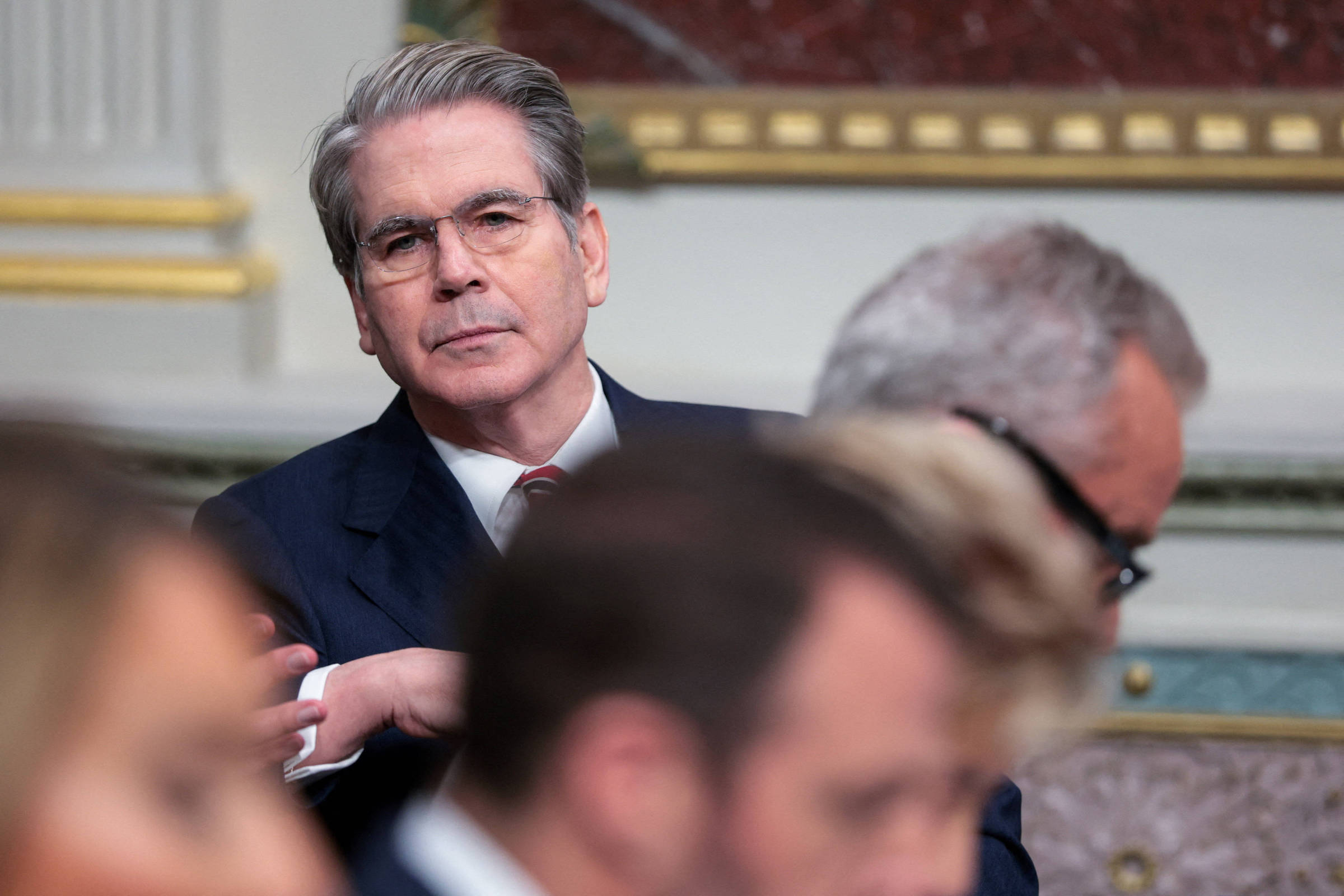 Scott Bessent convocou CEOs de bancos para discutir riscos de novo modelo da Anthropic