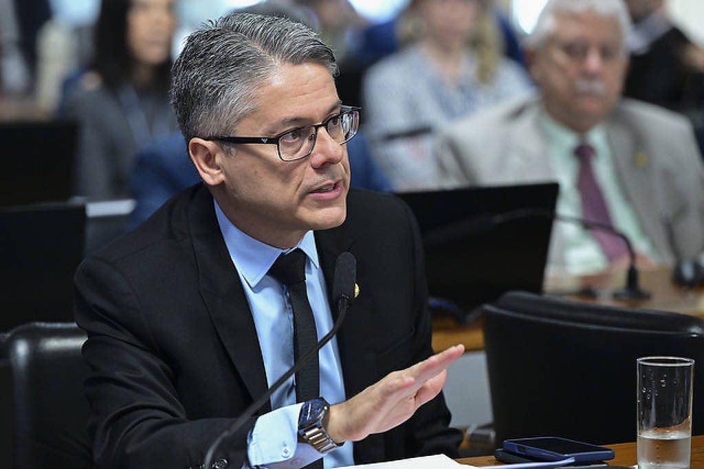 Relator de CPI do Crime Organizado pede indiciamento de Moraes, Toffoli, Gilmar e Gonet