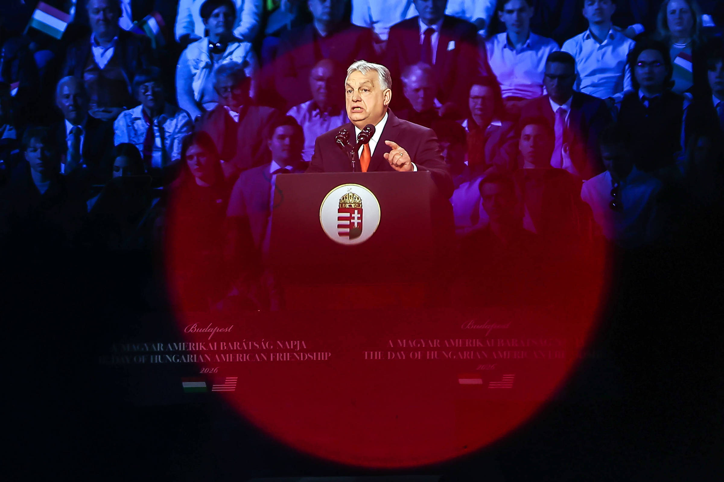 Queda de Orbán divide direita e anima esquerda no Brasil