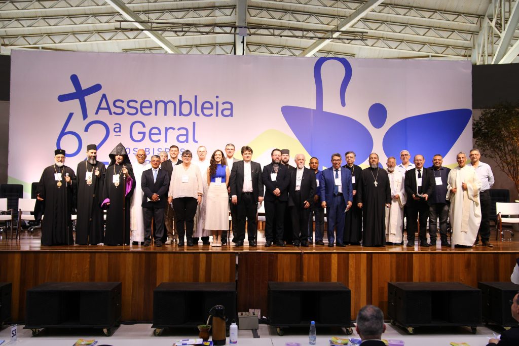 Luz de Cristo e apelo à paz marcam celebração ecumênica na 62ª Assembleia Geral da CNBB