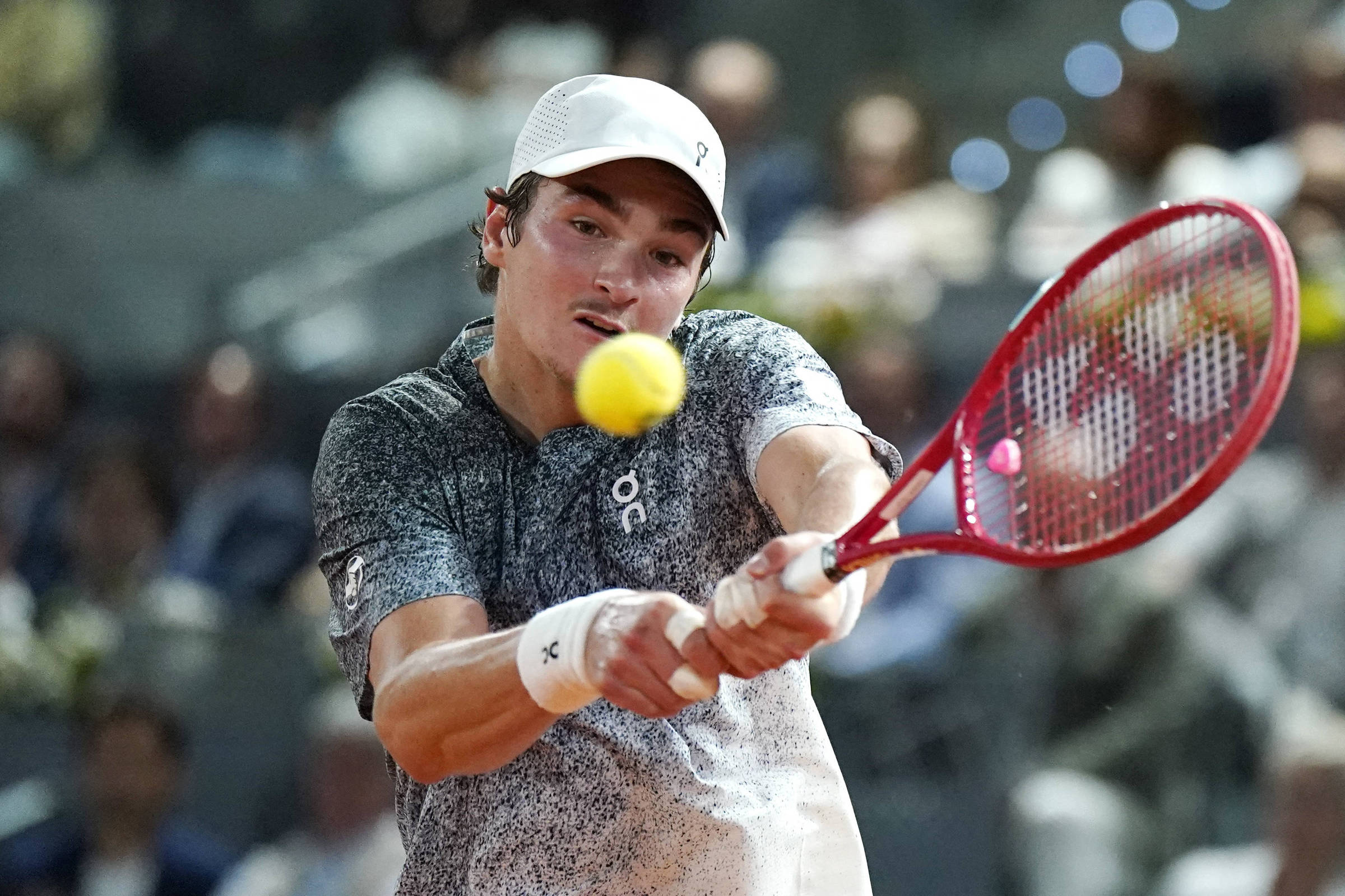 João Fonseca perde para tenista da casa na estreia em Madri