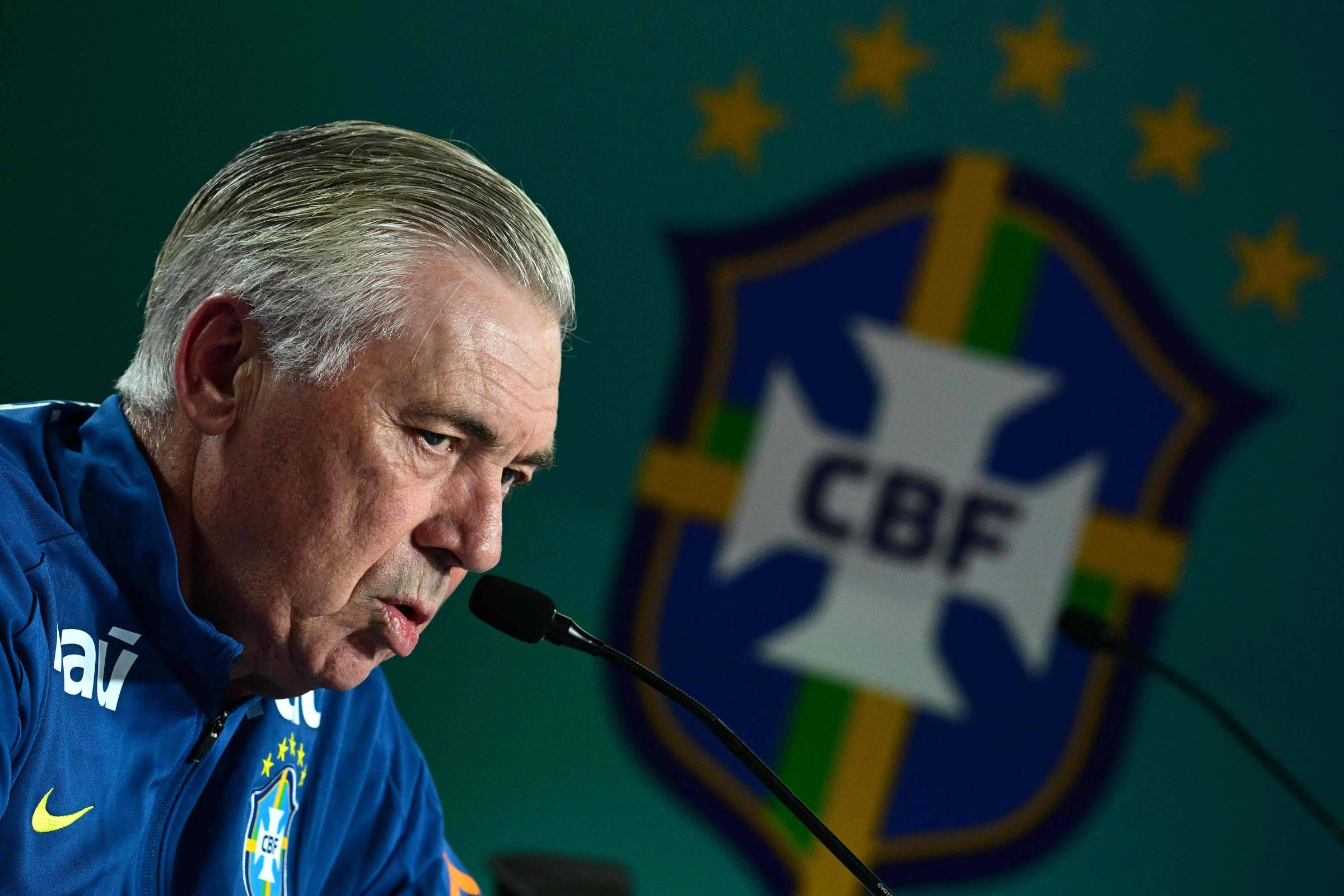 Um ano após chegada, Ancelotti escolhe o Brasil que levará à Copa do Mundo