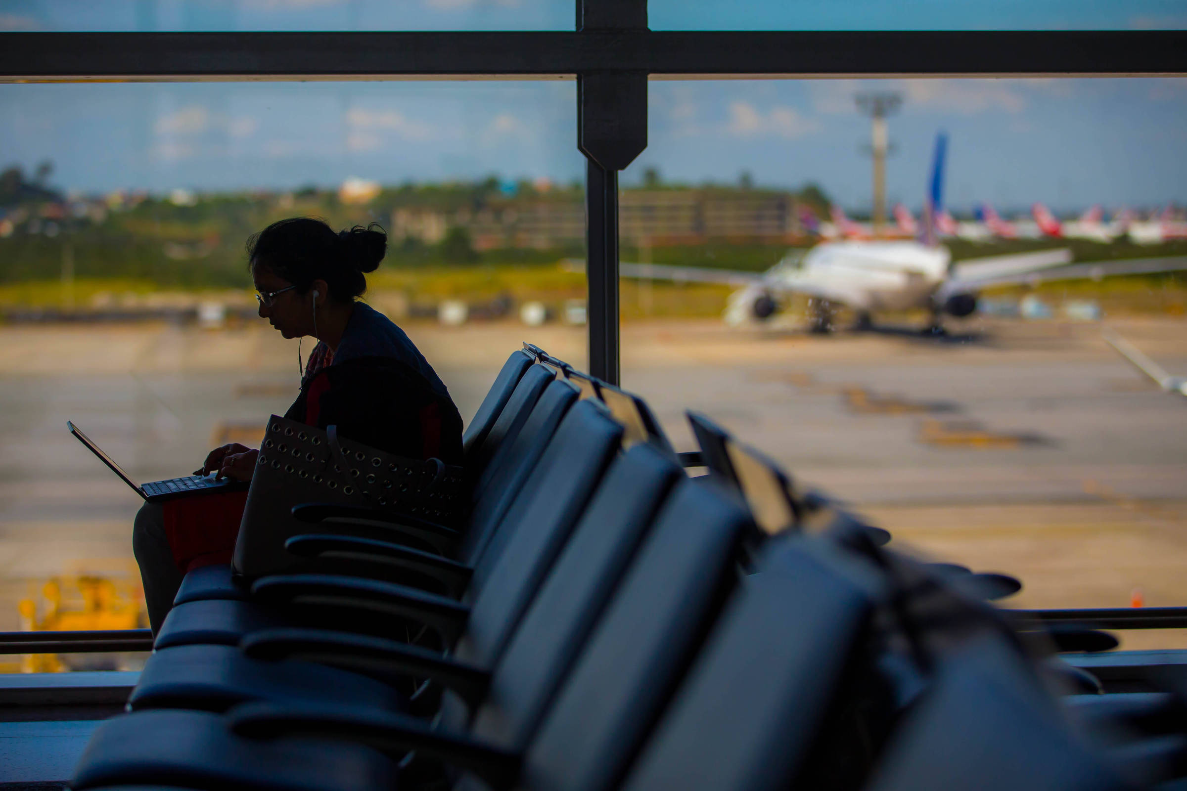 Anac endurece regras para transporte de carregadores portáteis em aviões