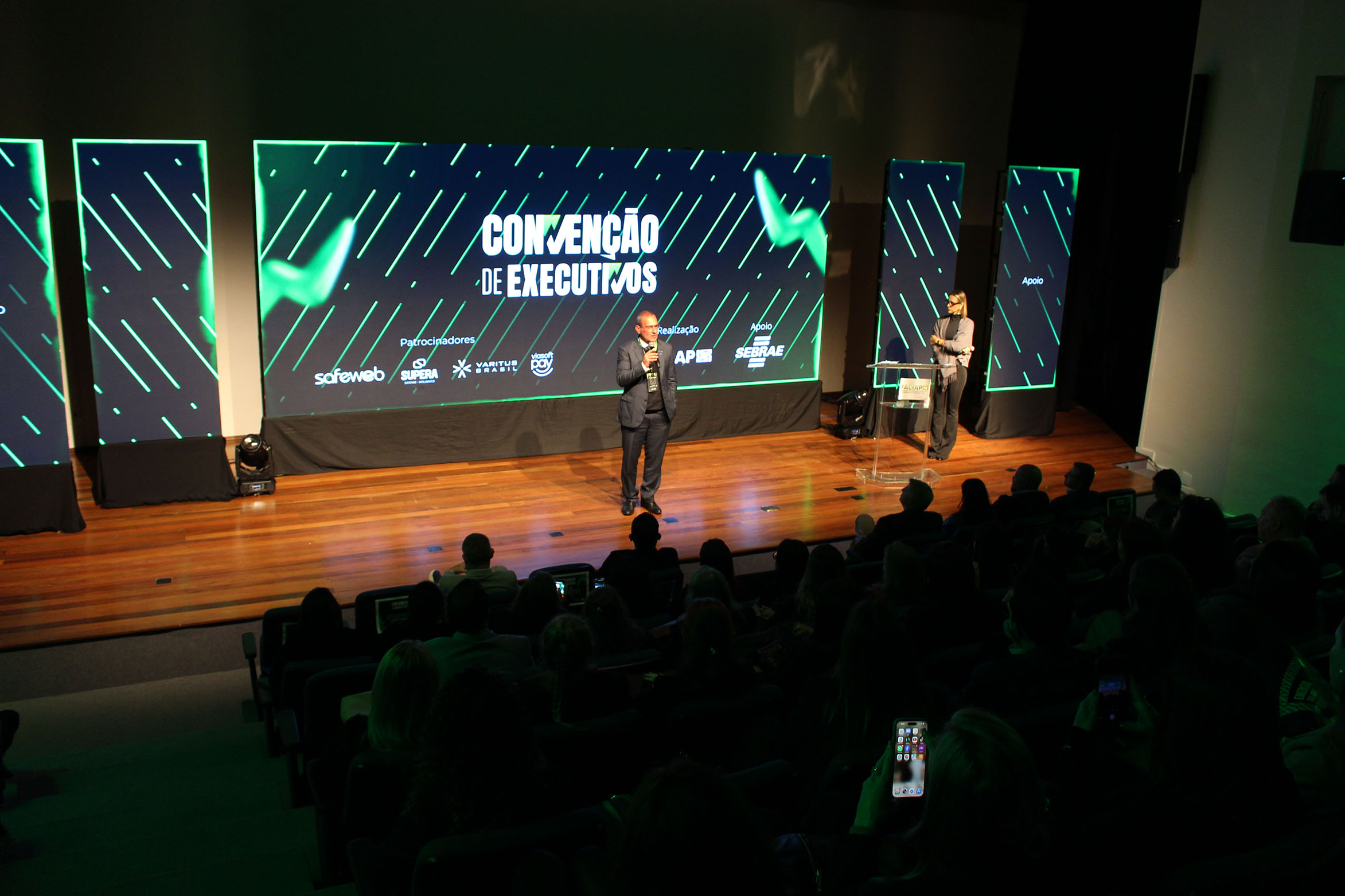Convenção reúne executivos de Associações Comerciais de todo o Estado