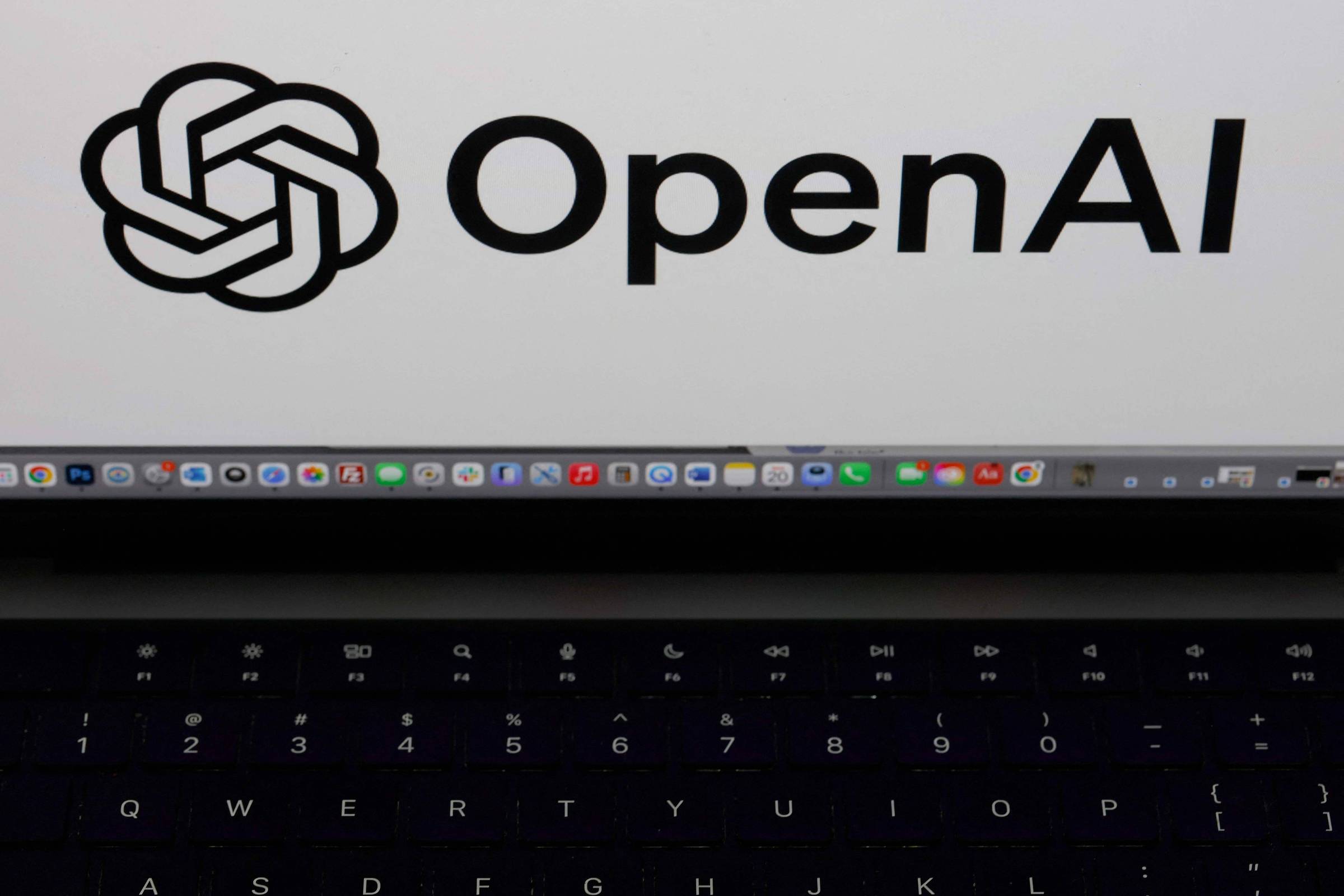 Usar informações públicas para treinar IA não é ilegal, diz executivo da OpenAI
