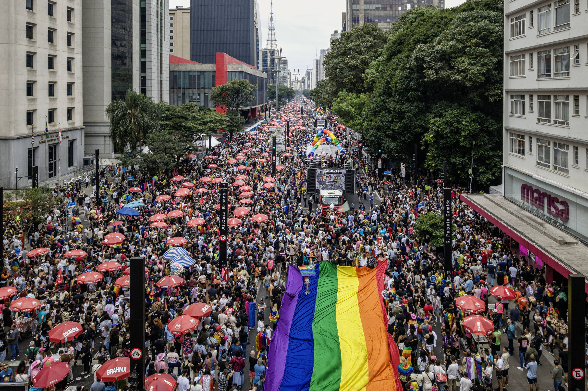 Corridas dominam calendário paulistano e deixam caminhantes de lado
