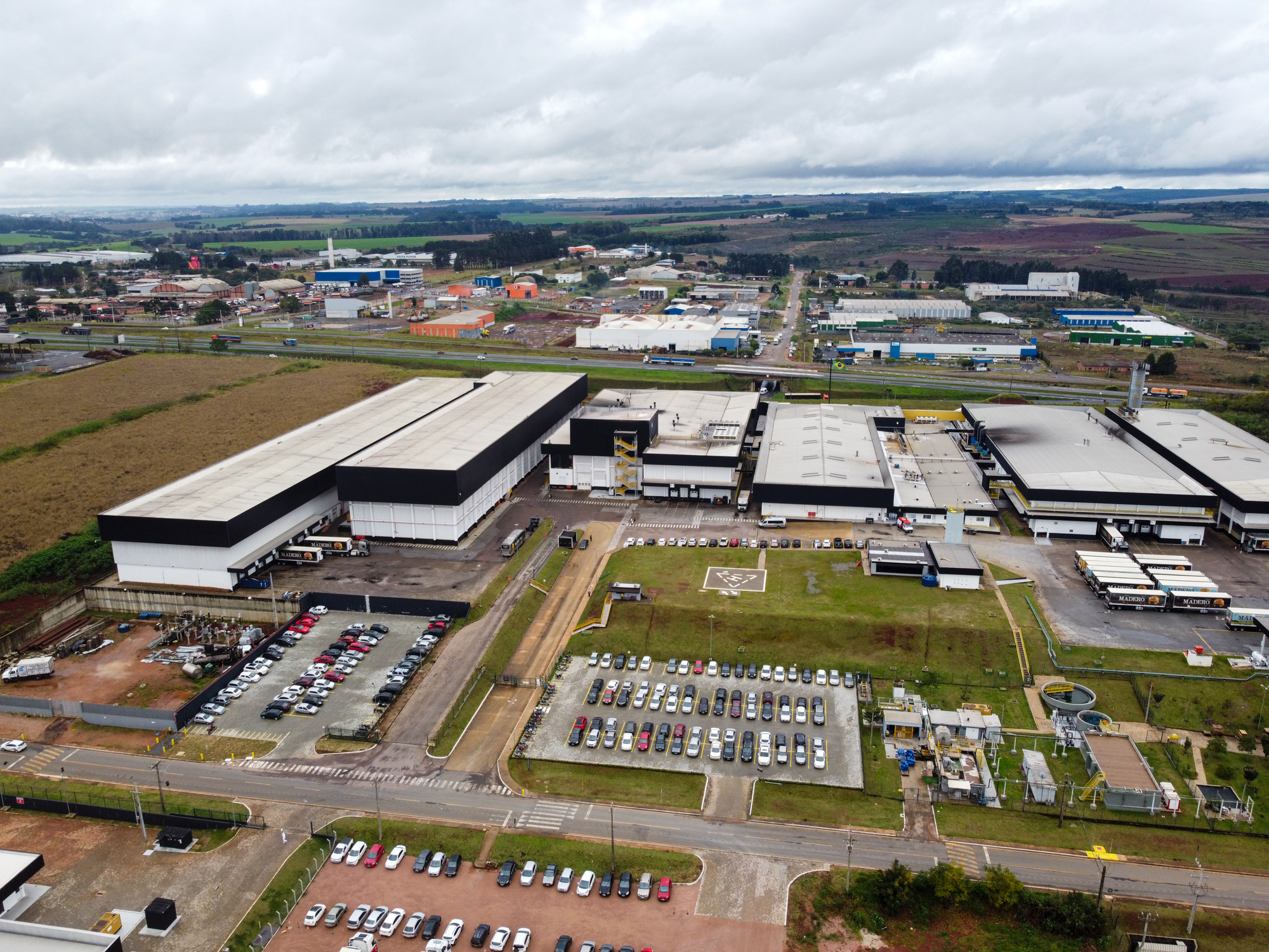 PG lidera exportações no Paraná e se destaca entre os principais polos exportadores do Brasil