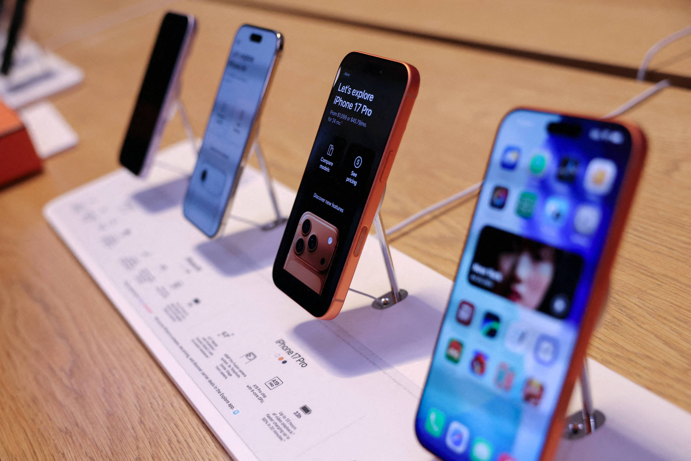 Apple vai aumentar preços de produtos devido à escassez de chips, diz CEO