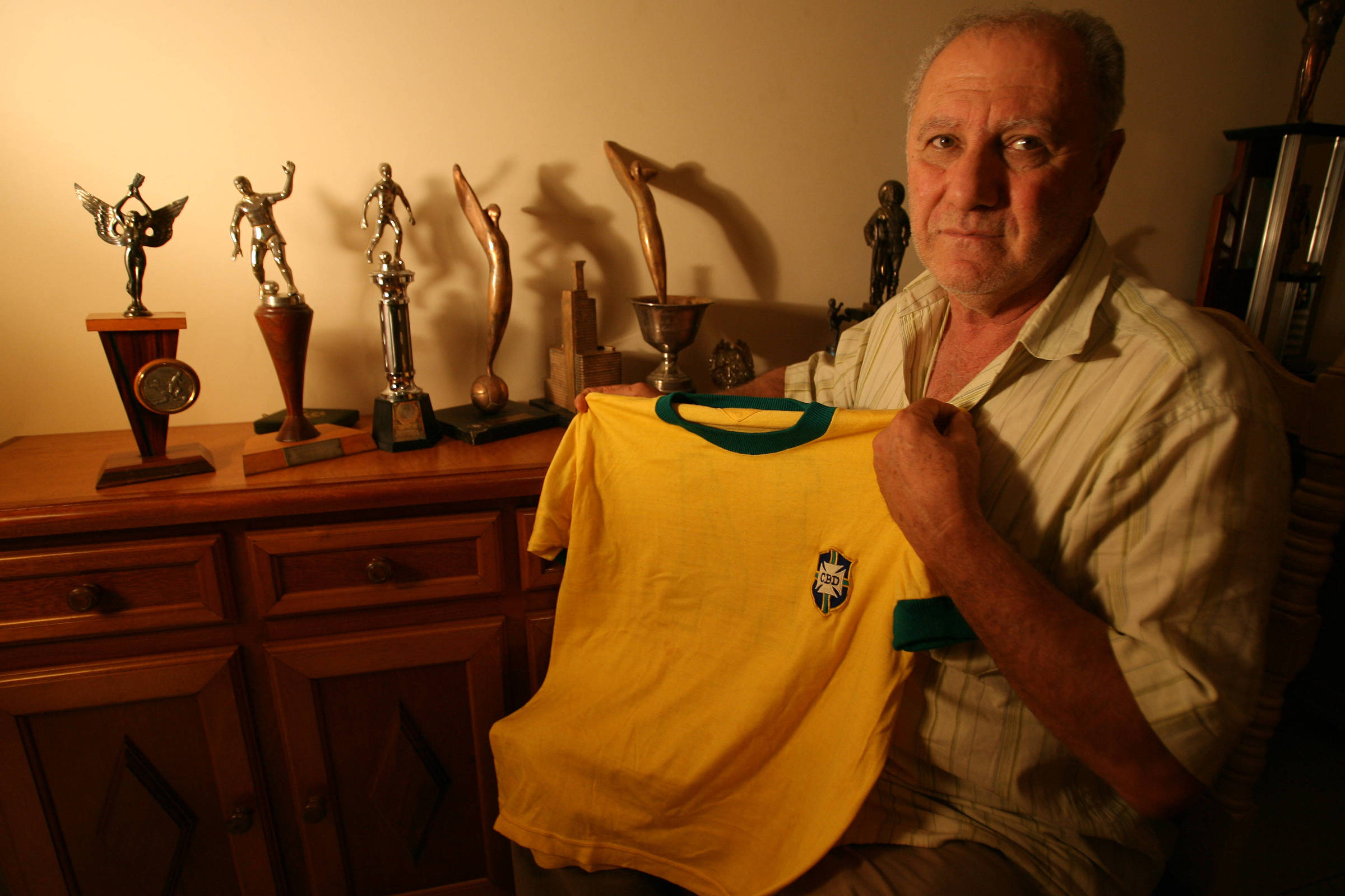 Estrada de ferro apelidou clube que revelou três jogadores do Brasil em Copas