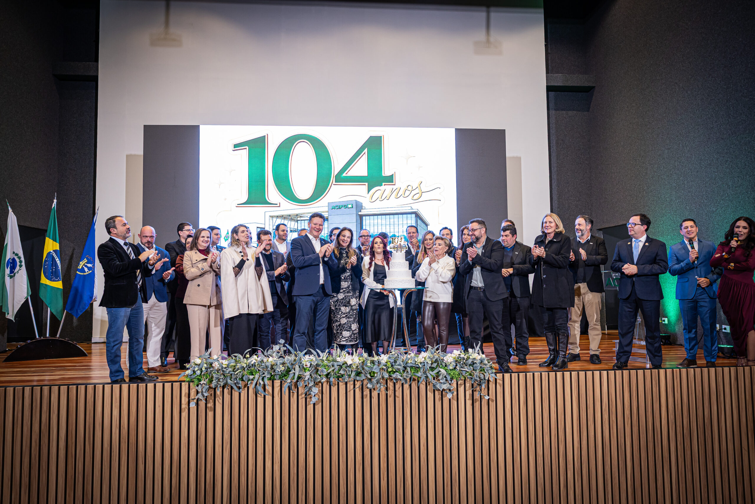 ACIPG celebra 104 anos com homenagem a empresas