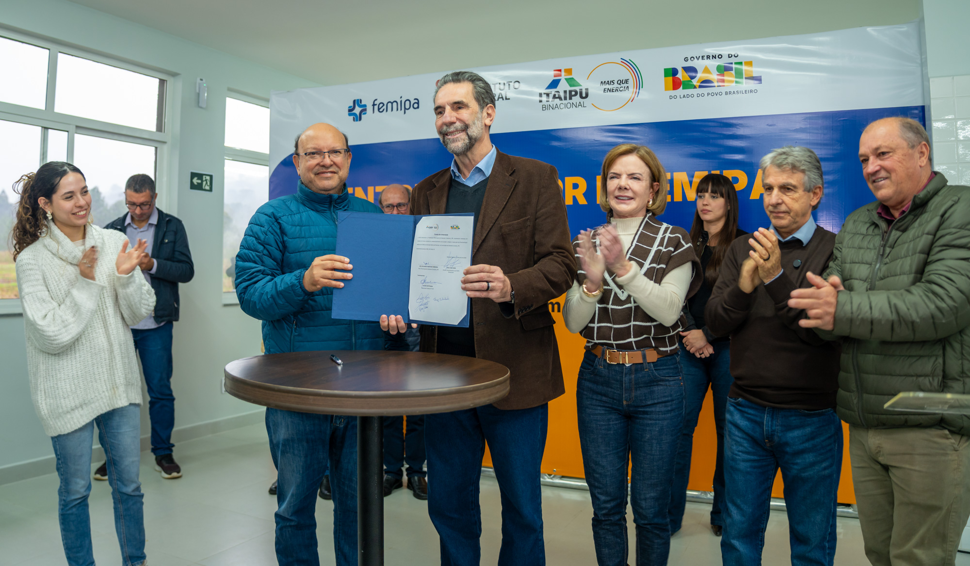 Itaipu participa de entregas nas áreas de educação e saúde em União da Vitória