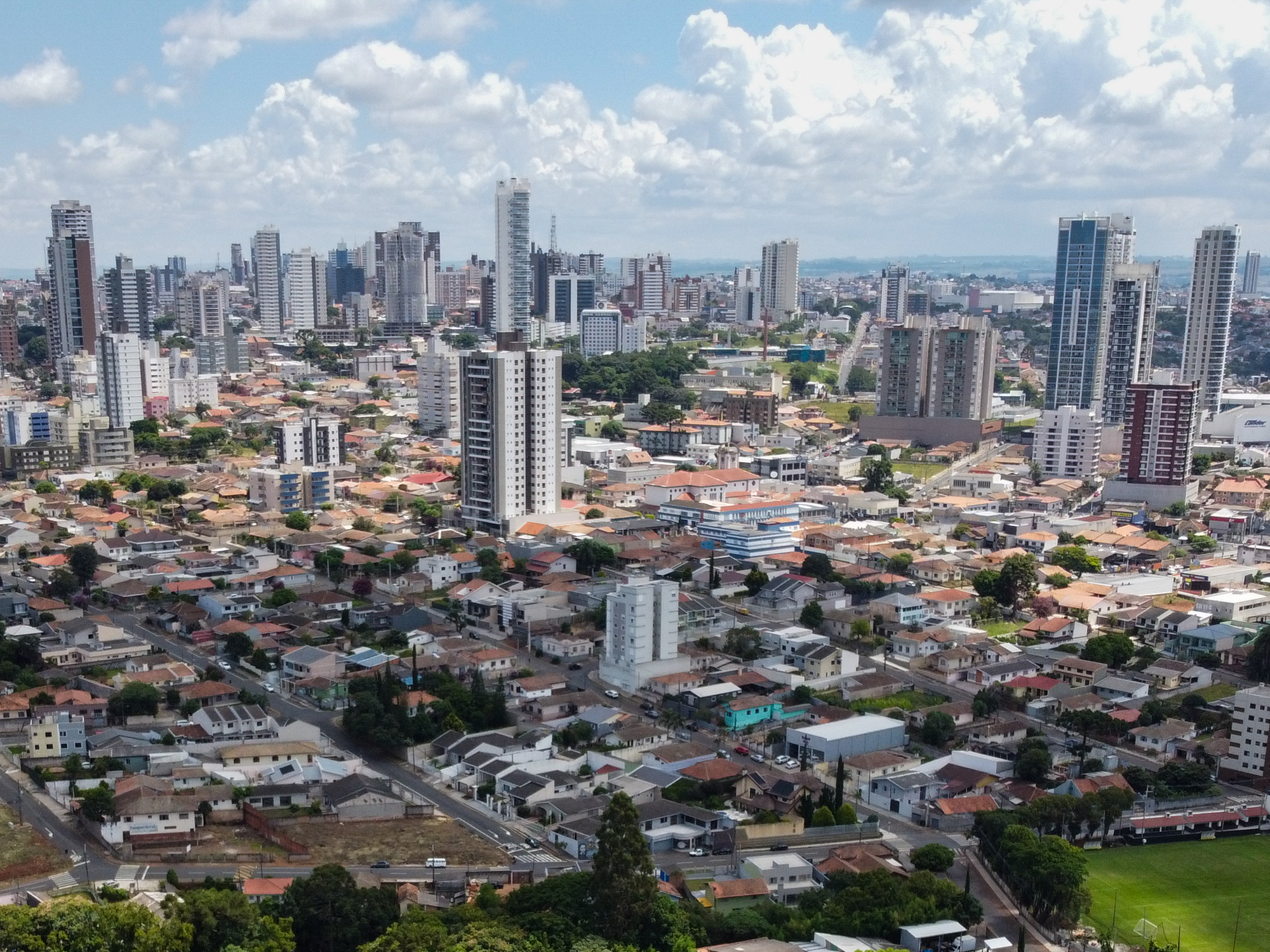 Ponta Grossa registra crescimento de 10,7% na abertura de empresas em 2026