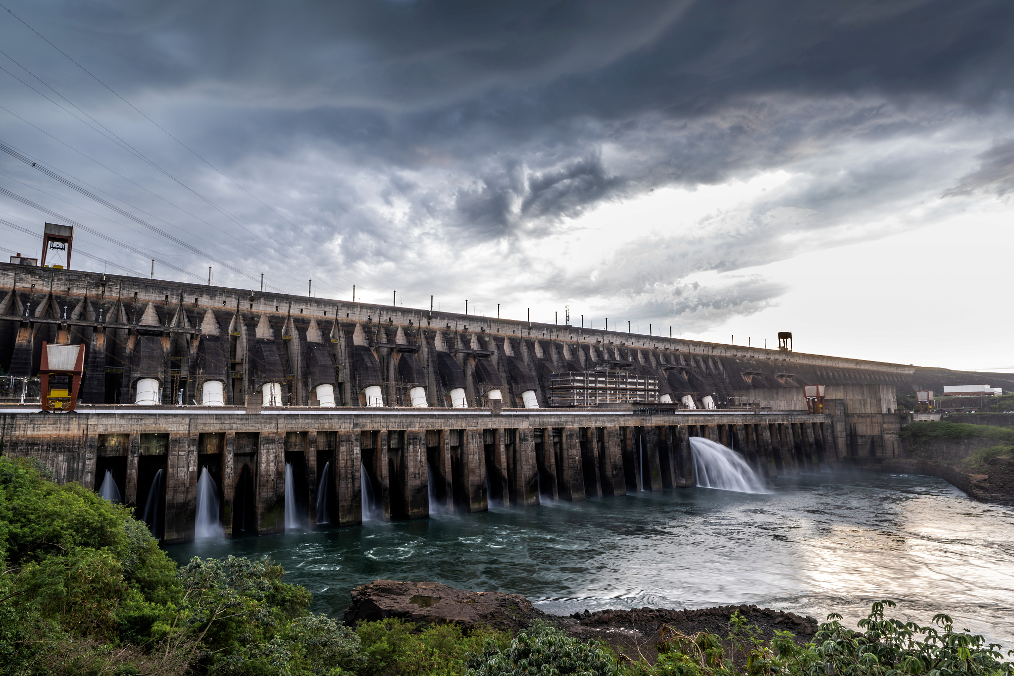 Itaipu em campo: jogos do Brasil na Copa de 2026 alteram o perfil de geração da usina