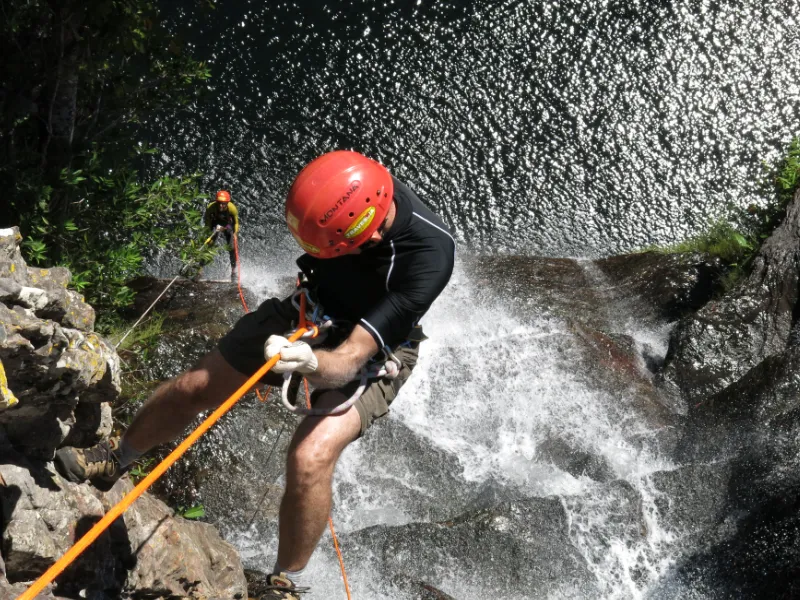Como fazer uma atividade de aventura com segurança