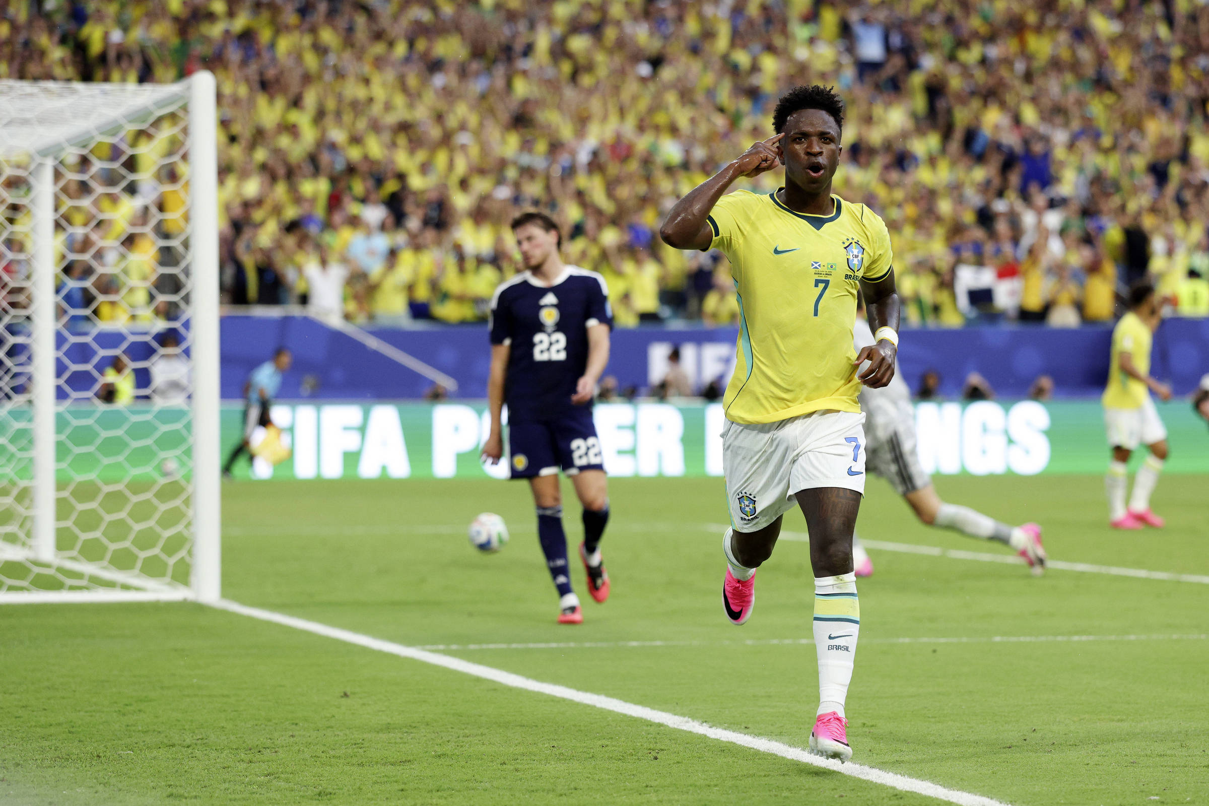 Resumo do dia: Brasil convence e fica em primeiro no seu grupo da Copa, assim como Suíça e México