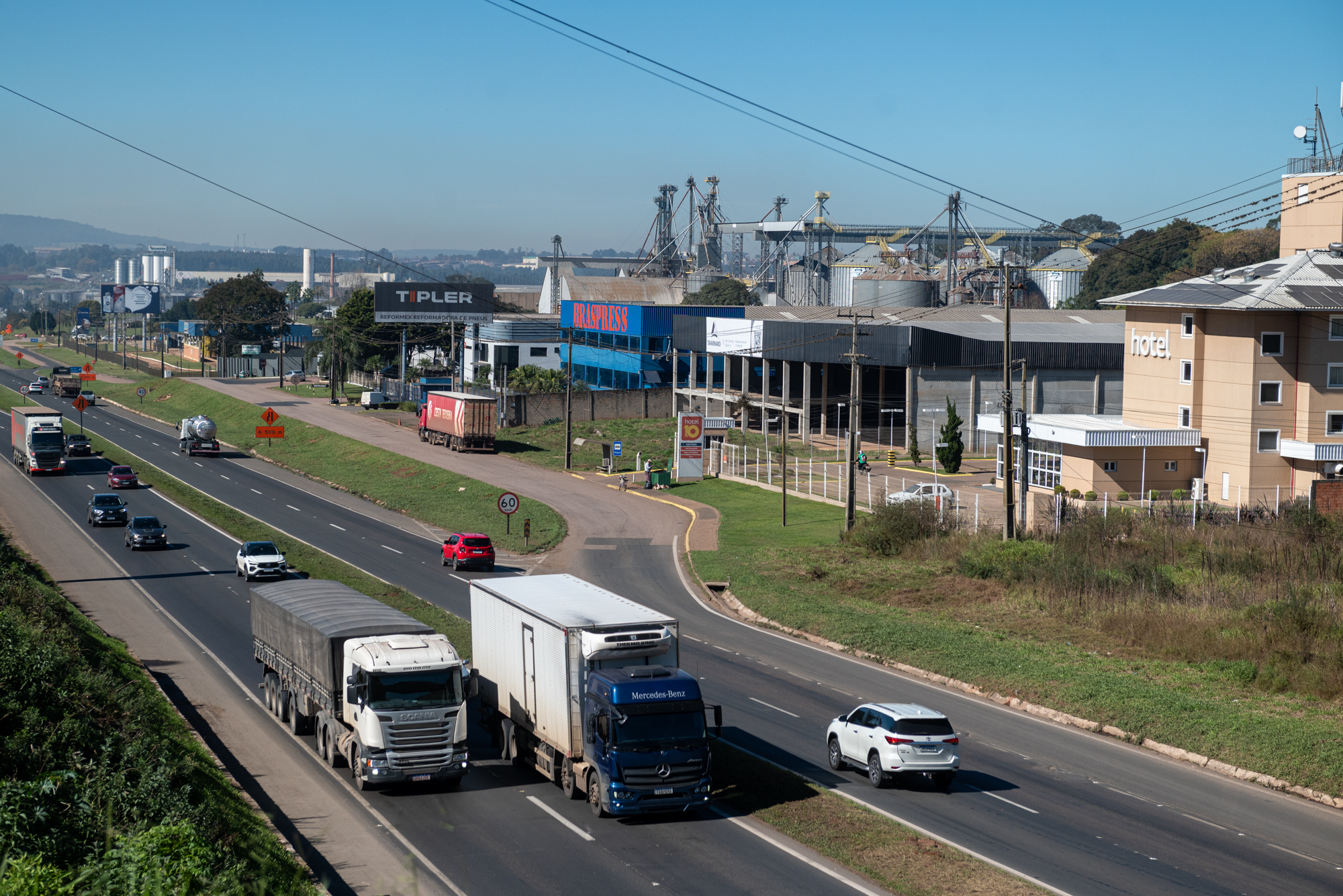 Ponta Grossa se destaca na geração de empregos e conquista posições de liderança no Paraná e no Brasil